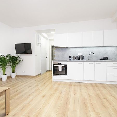 Apartment Hotel Stud Mb Ostrava Bagian luar foto