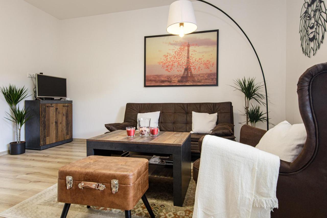 Apartment Hotel Stud Mb Ostrava Bagian luar foto