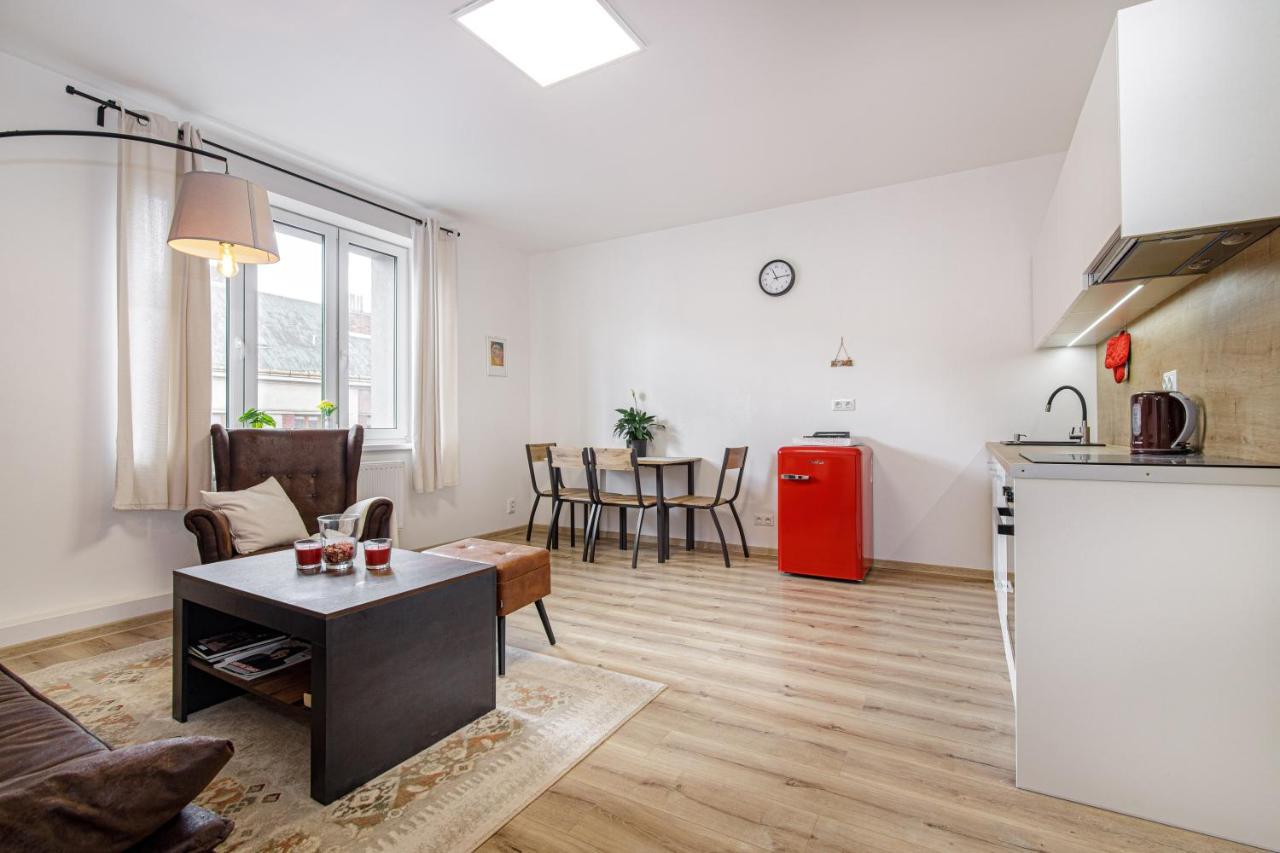 Apartment Hotel Stud Mb Ostrava Bagian luar foto