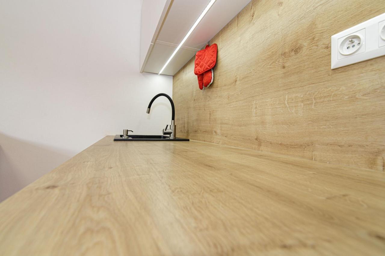 Apartment Hotel Stud Mb Ostrava Bagian luar foto